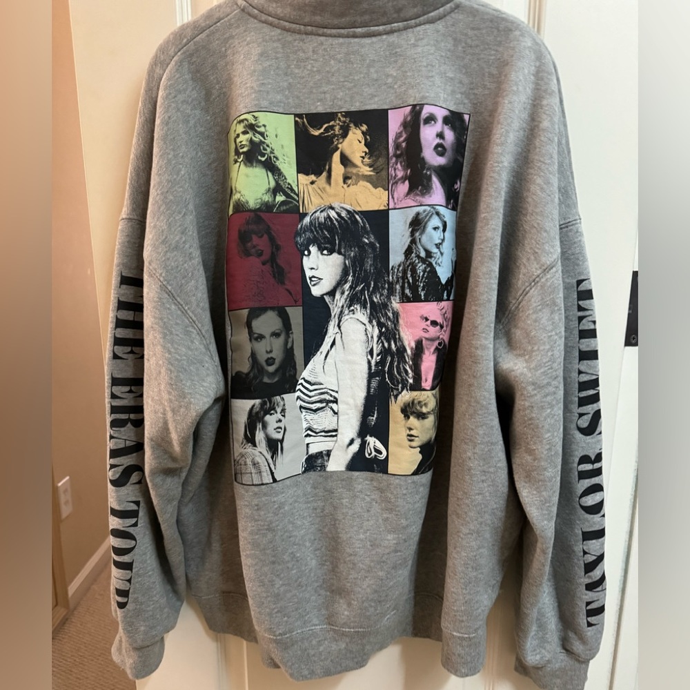 Taylor Swift Grey Quarter Zip Pullover - Extra Large